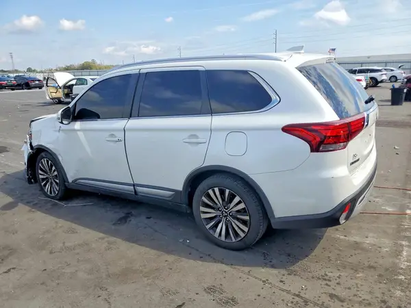 JA4AZ3A38KZ010935 2019 MITSUBISHI OUTLANDER - Image 2