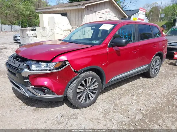 JA4AZ3A38KZ012930 2019 MITSUBISHI OUTLANDER - Image 2