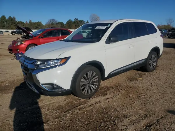 JA4AZ3A38KZ014984 2019 MITSUBISHI OUTLANDER - Image 1