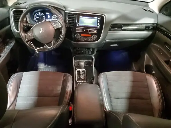 JA4AZ3A38KZ015598 2019 MITSUBISHI OUTLANDER - Image 8