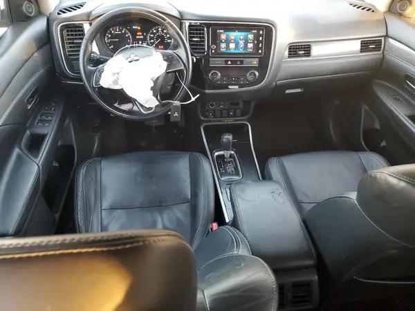 JA4AZ3A38KZ019621 2019 MITSUBISHI OUTLANDER - Image 8