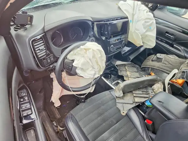 JA4AZ3A38KZ025127 2019 MITSUBISHI OUTLANDER - Image 8