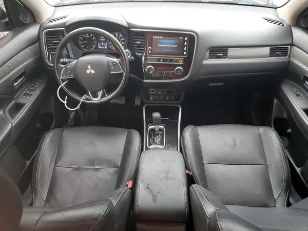 JA4AZ3A38KZ026682 2019 MITSUBISHI OUTLANDER - Image 8