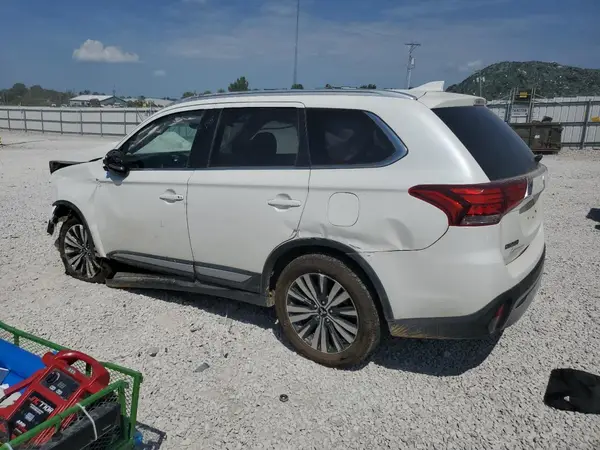 JA4AZ3A38KZ035964 2019 MITSUBISHI OUTLANDER - Image 2