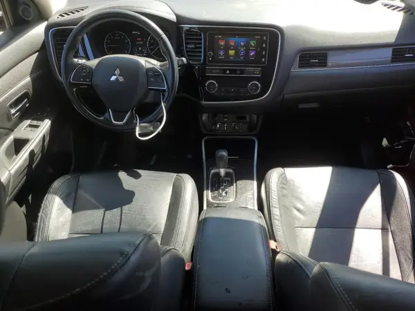 JA4AZ3A38KZ040906 2019 MITSUBISHI OUTLANDER - Image 8