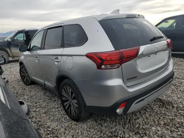 JA4AZ3A38KZ043966 2019 MITSUBISHI OUTLANDER - Image 2