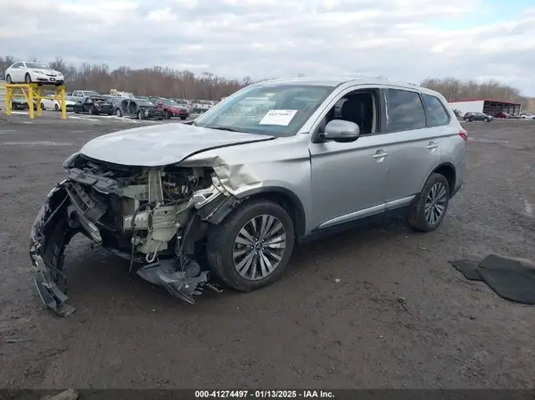 JA4AZ3A38KZ045393 2019 MITSUBISHI OUTLANDER - Image 2