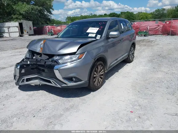 JA4AZ3A38KZ045474 2019 MITSUBISHI OUTLANDER - Image 2