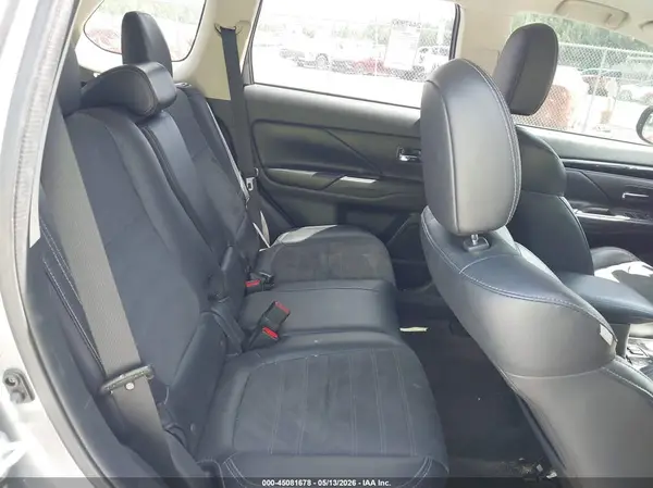 JA4AZ3A38KZ045474 2019 MITSUBISHI OUTLANDER - Image 8