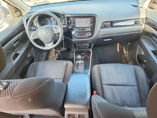JA4AZ3A38KZ048004 2019 MITSUBISHI OUTLANDER - Image 8