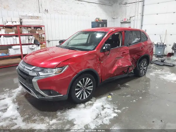 JA4AZ3A38KZ050609 2019 MITSUBISHI OUTLANDER - Image 2
