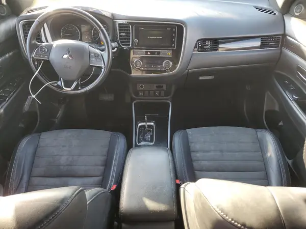 JA4AZ3A38KZ051467 2019 MITSUBISHI OUTLANDER - Image 8