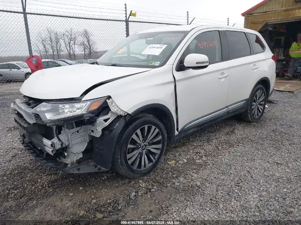 JA4AZ3A38KZ052036 2019 MITSUBISHI OUTLANDER - Image 2