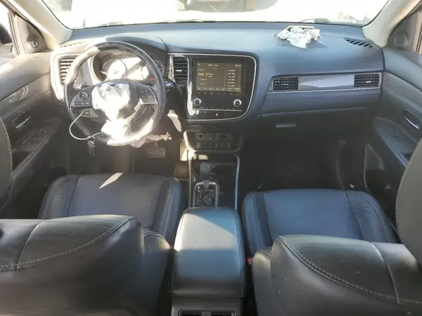 JA4AZ3A38LJ001653 2020 MITSUBISHI OUTLANDER - Image 8