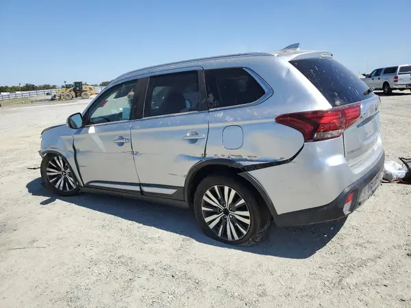 JA4AZ3A38LZ017675 2020 MITSUBISHI OUTLANDER - Image 2