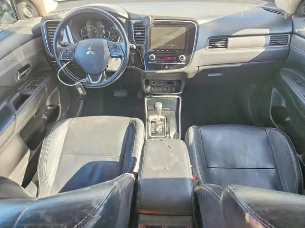 JA4AZ3A38LZ018860 2020 MITSUBISHI OUTLANDER - Image 8