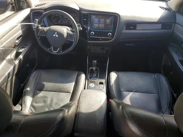 JA4AZ3A38LZ020494 2020 MITSUBISHI OUTLANDER - Image 8