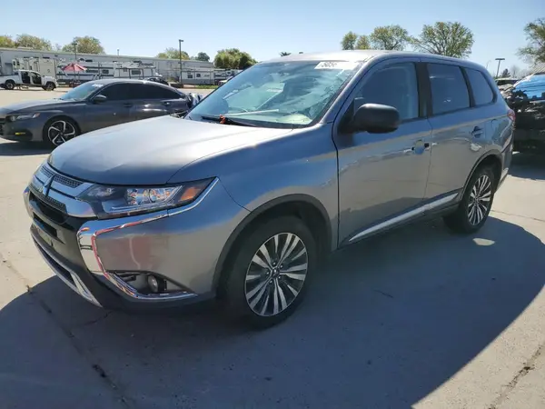 JA4AZ3A38LZ026540 2020 MITSUBISHI OUTLANDER - Image 1