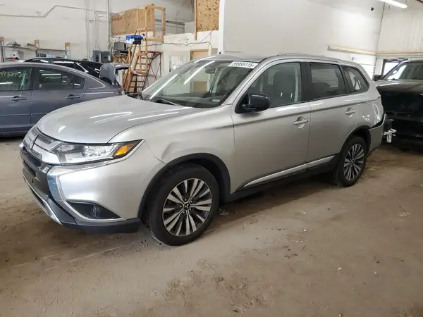 JA4AZ3A38LZ026831 2020 MITSUBISHI OUTLANDER - Image 1