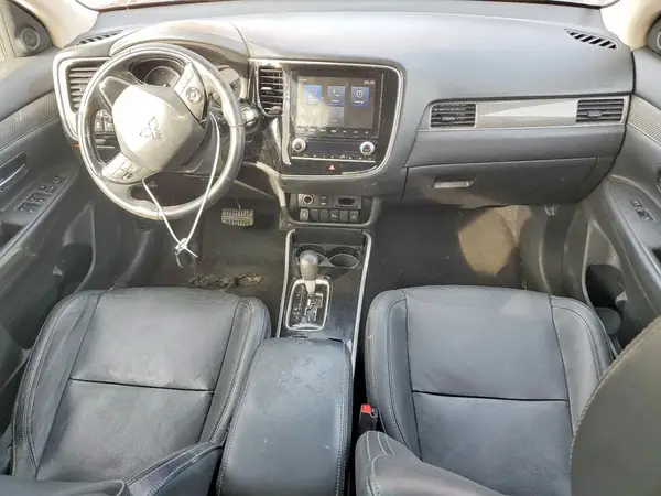 JA4AZ3A38LZ030183 2020 MITSUBISHI OUTLANDER - Image 8