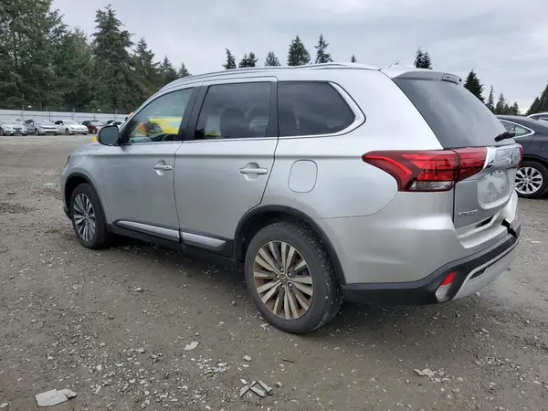 JA4AZ3A38LZ031852 2020 MITSUBISHI OUTLANDER - Image 2