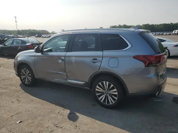 JA4AZ3A38LZ032063 2020 MITSUBISHI OUTLANDER - Image 2