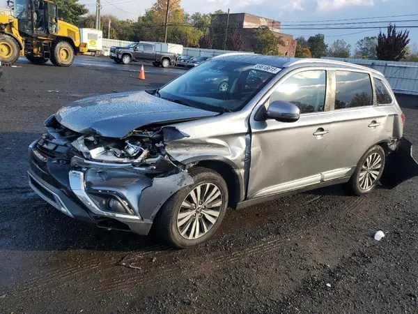 JA4AZ3A38LZ034654 2020 MITSUBISHI OUTLANDER - Image 1