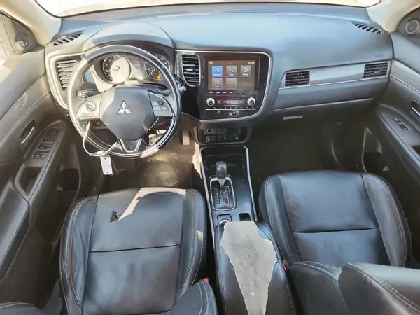 JA4AZ3A38LZ043015 2020 MITSUBISHI OUTLANDER - Image 8