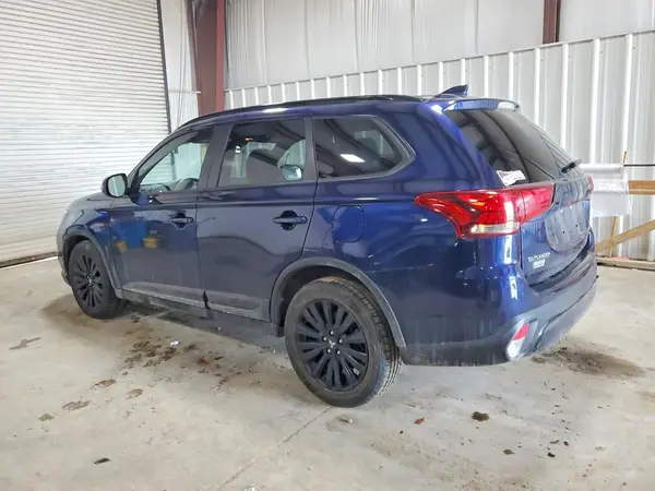 JA4AZ3A38LZ044794 2020 MITSUBISHI OUTLANDER - Image 2