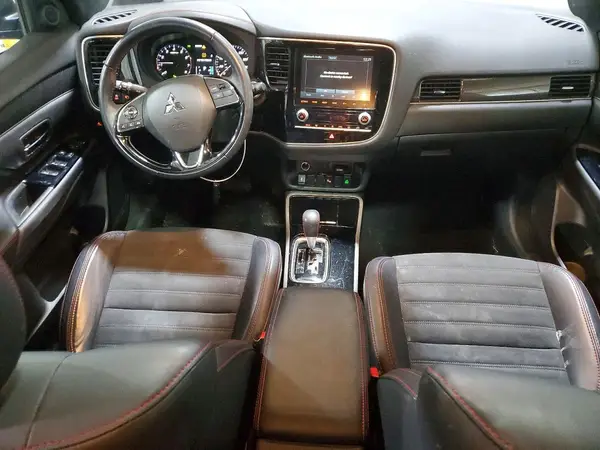 JA4AZ3A38LZ044794 2020 MITSUBISHI OUTLANDER - Image 8