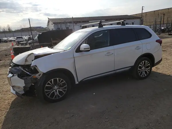 JA4AZ3A39GZ003175 2016 MITSUBISHI OUTLANDER - Image 1