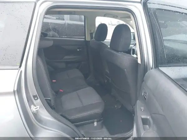 JA4AZ3A39GZ005265 2016 MITSUBISHI OUTLANDER - Image 8