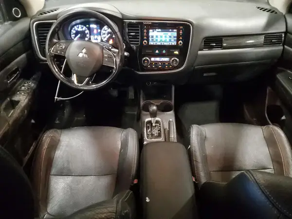 JA4AZ3A39GZ005427 2016 MITSUBISHI OUTLANDER - Image 8