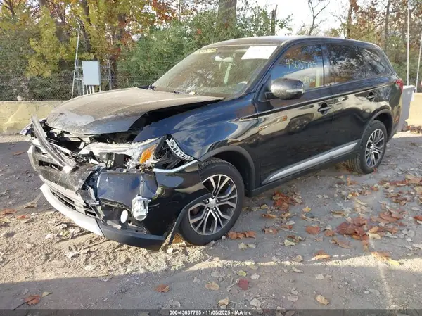 JA4AZ3A39GZ015424 2016 MITSUBISHI OUTLANDER - Image 2