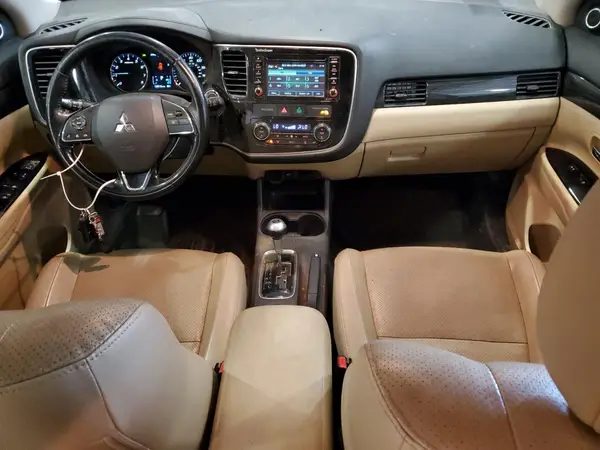 JA4AZ3A39GZ018758 2016 MITSUBISHI OUTLANDER - Image 8