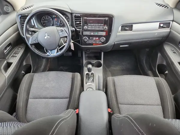 JA4AZ3A39GZ019747 2016 MITSUBISHI OUTLANDER - Image 8