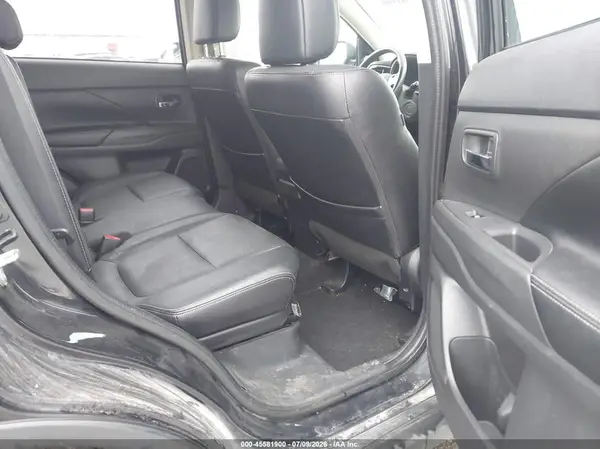 JA4AZ3A39GZ022616 2016 MITSUBISHI OUTLANDER - Image 8
