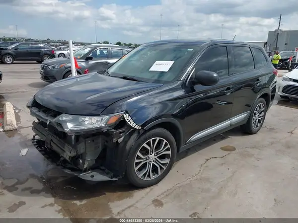 JA4AZ3A39GZ031008 2016 MITSUBISHI OUTLANDER - Image 2