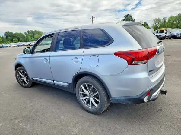 JA4AZ3A39GZ041506 2016 MITSUBISHI OUTLANDER - Image 2