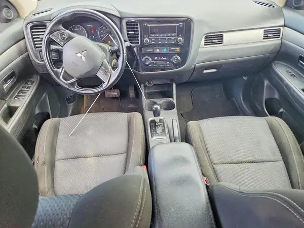 JA4AZ3A39GZ041506 2016 MITSUBISHI OUTLANDER - Image 8