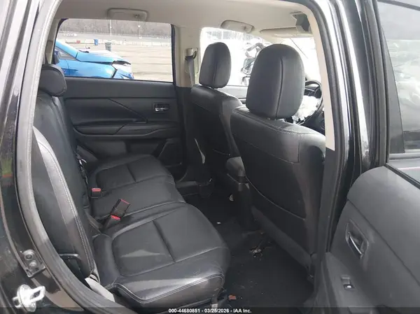JA4AZ3A39GZ042462 2016 MITSUBISHI OUTLANDER - Image 8