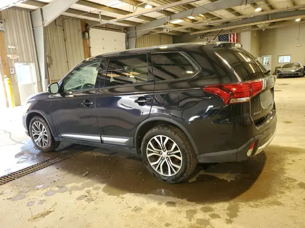 JA4AZ3A39GZ048360 2016 MITSUBISHI OUTLANDER - Image 2