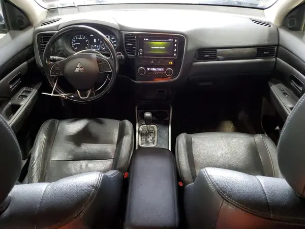 JA4AZ3A39HZ016378 2017 MITSUBISHI OUTLANDER - Image 8