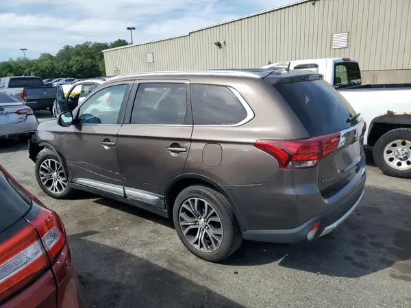JA4AZ3A39HZ029664 2017 MITSUBISHI OUTLANDER - Image 2