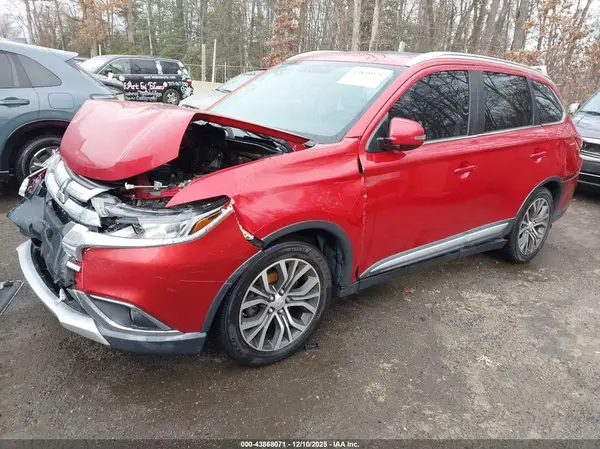 JA4AZ3A39HZ029759 2017 MITSUBISHI OUTLANDER - Image 2