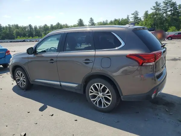 JA4AZ3A39HZ038574 2017 MITSUBISHI OUTLANDER - Image 2