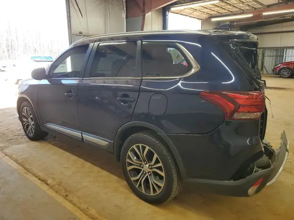 JA4AZ3A39HZ055147 2017 MITSUBISHI OUTLANDER - Image 2