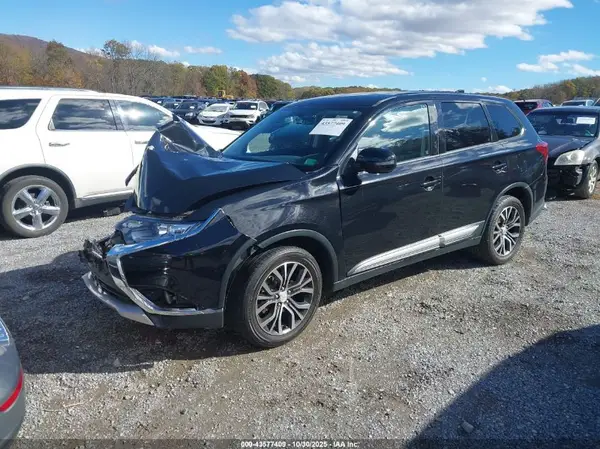JA4AZ3A39JJ003473 2018 MITSUBISHI OUTLANDER - Image 2