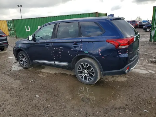 JA4AZ3A39JJ005661 2018 MITSUBISHI OUTLANDER - Image 2