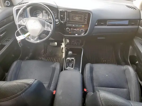 JA4AZ3A39JZ009758 2018 MITSUBISHI OUTLANDER - Image 8